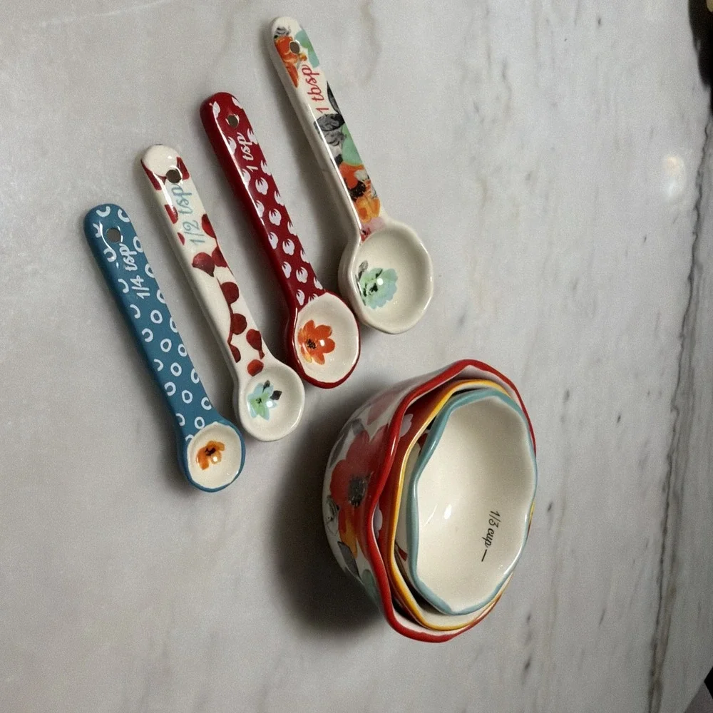 Pioneer Woman Ceramic Floral Country Set of Nesting Measuring Bowls & Spoons